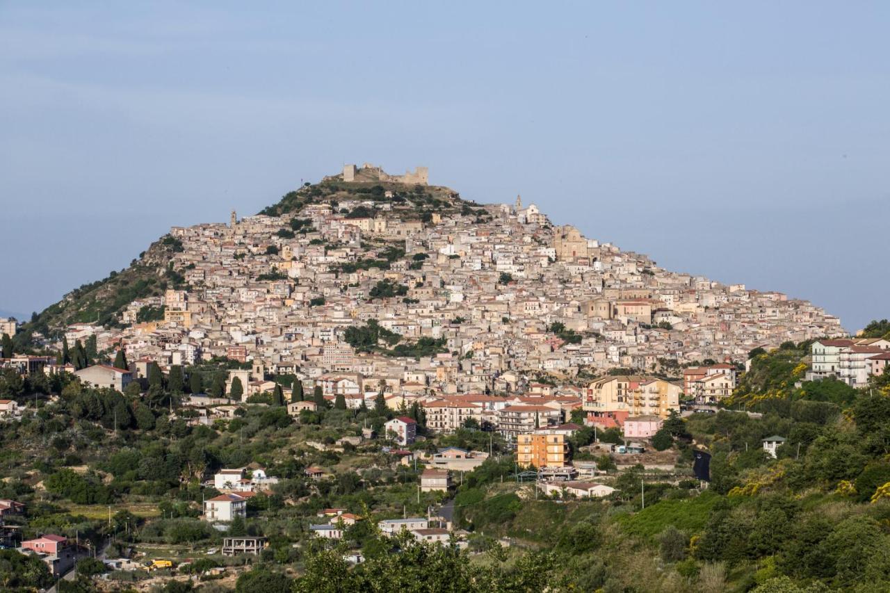 AgiraSopra La Piazza别墅 外观 照片